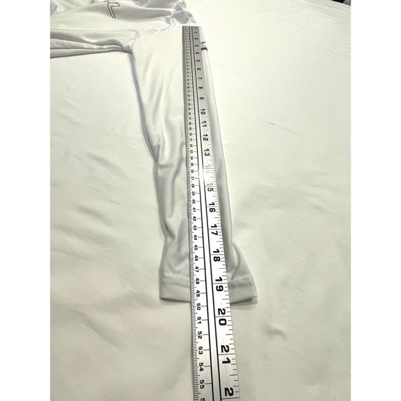 O'Neill Youth Basic Skins 50+ Long-Sleeve Sun Shirt Rash Guard Size 10 White - Picture 9 of 10